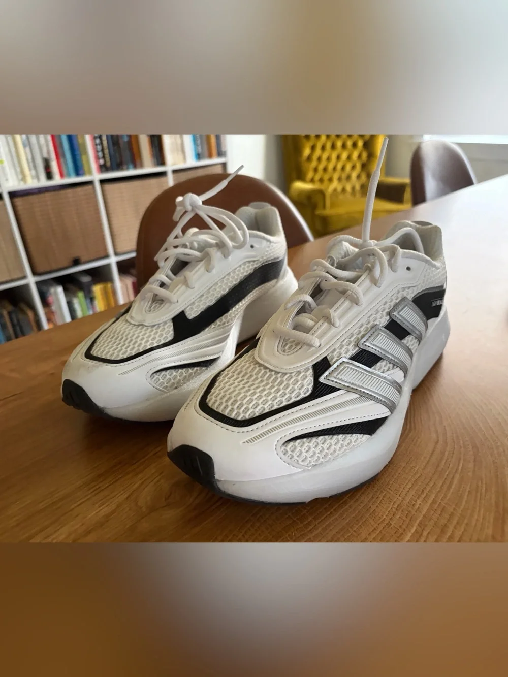 Adidas Lightblaze Glow shoes- size 9.5